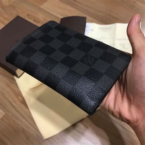 lv james wallet